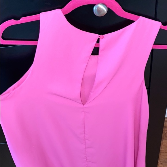 Flowy sleeveless EUC date night dress! - Picture 2 of 2